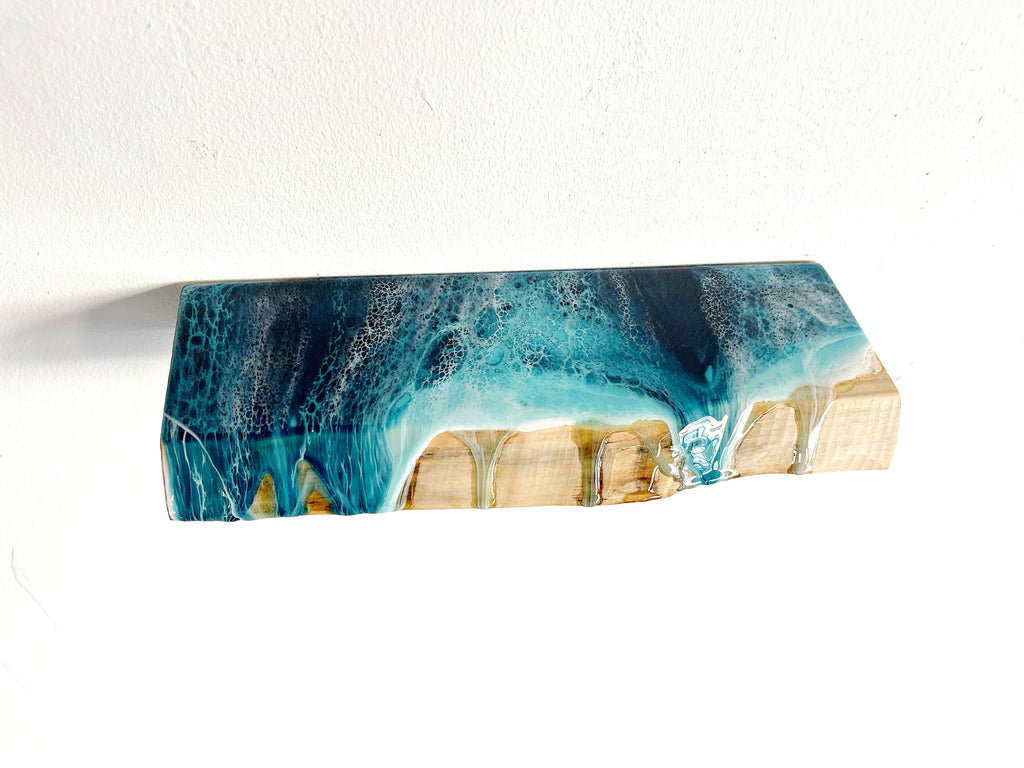 30cm Resin Ocean Floating Shelf | Mini Coastal Wall Shelf | Handmade Beach House Decor | Functional Resin Art | Handmade in Spain