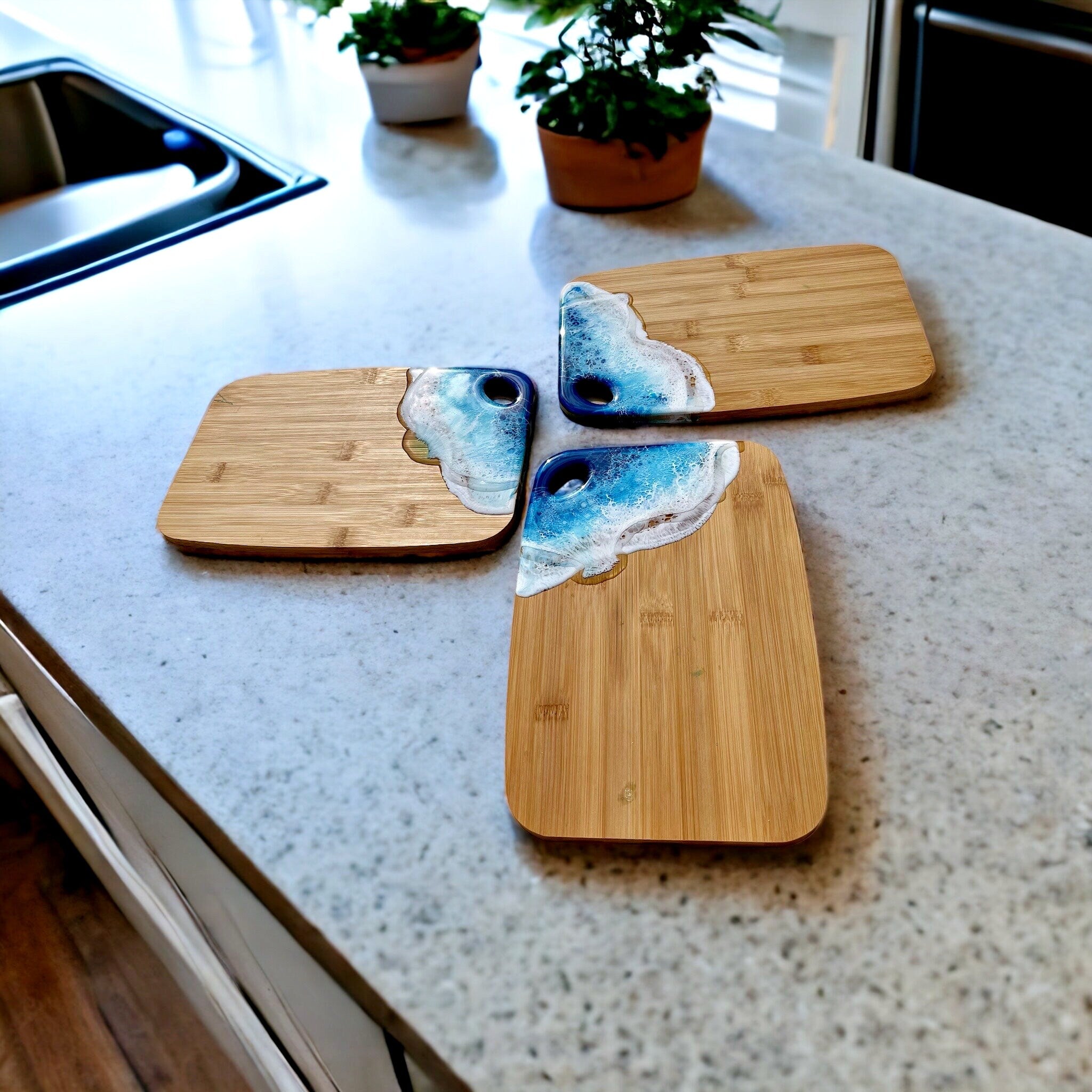 Resin Wave Bamboo Serving Board: Ocean Decor Cheese Board (30CM)