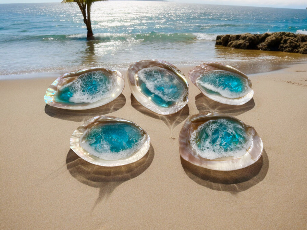 Turquoise Resin Ocean Seashell: Pearl Ring Dish (16cm)