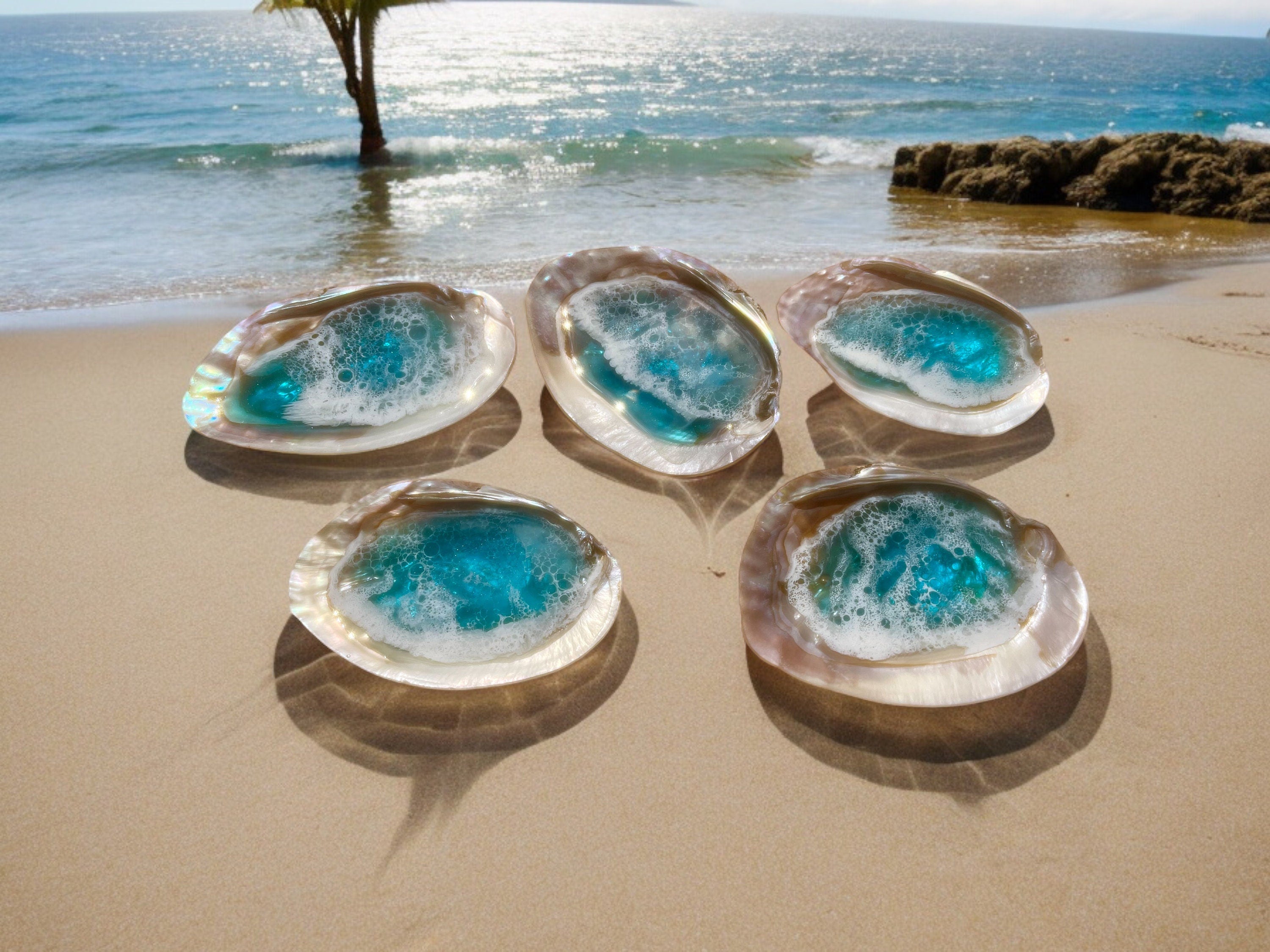 Turquoise Resin Ocean Seashell: Pearl Ring Dish (16cm)