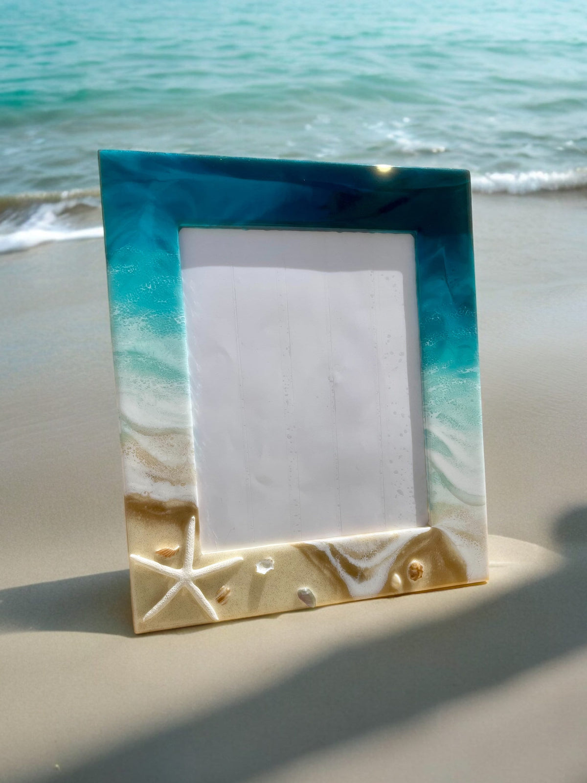 Handmade Ocean Resin Picture Frame – Coastal Photo Frame with Starfish & Seashells, Beach Home Decor Gift