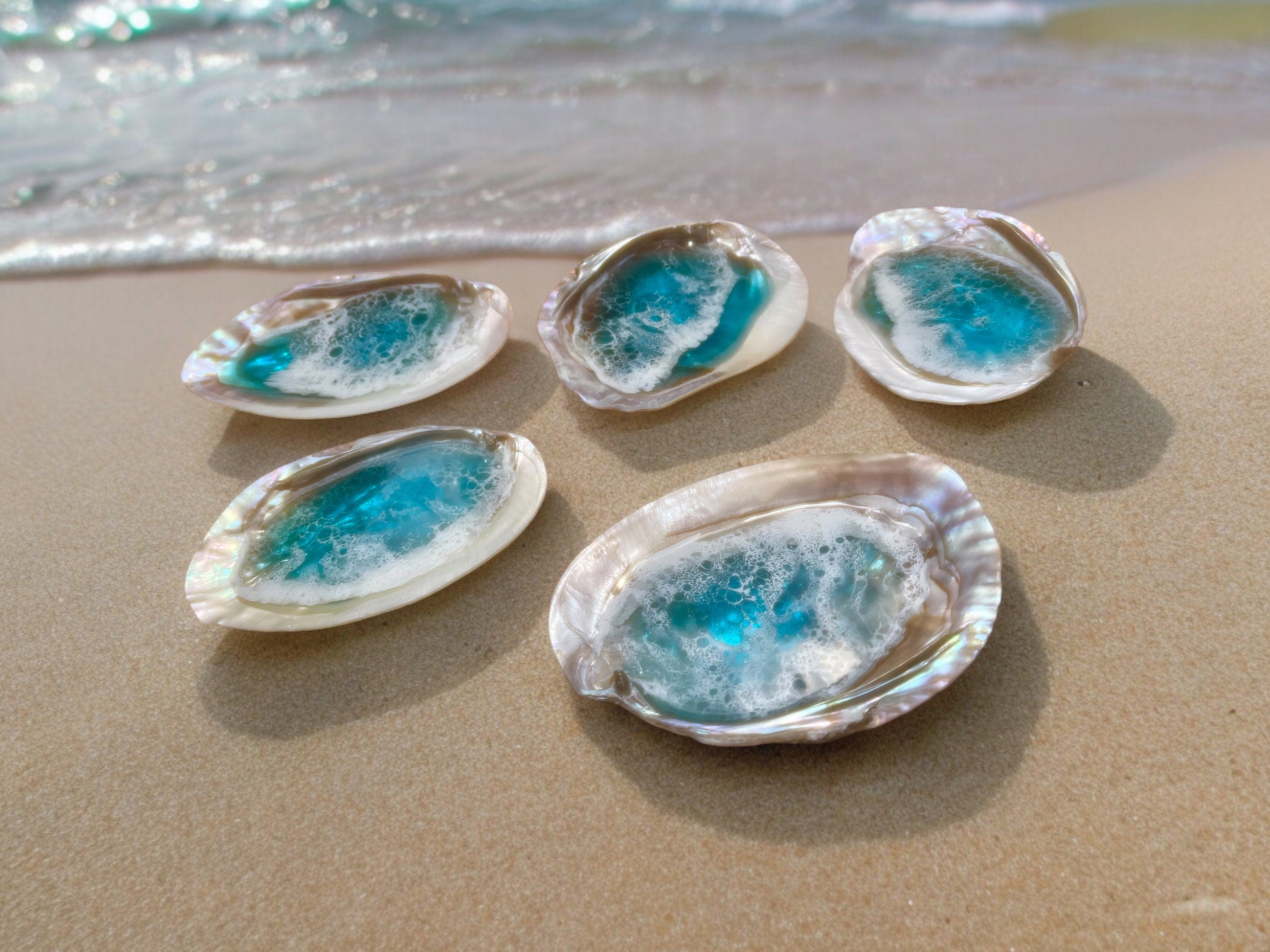 Turquoise Resin Ocean Seashell: Pearl Ring Dish (16cm)