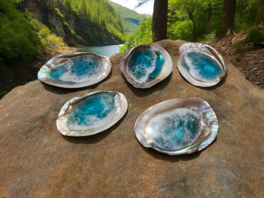 Turquoise Resin Ocean Seashell: Pearl Ring Dish (16cm)