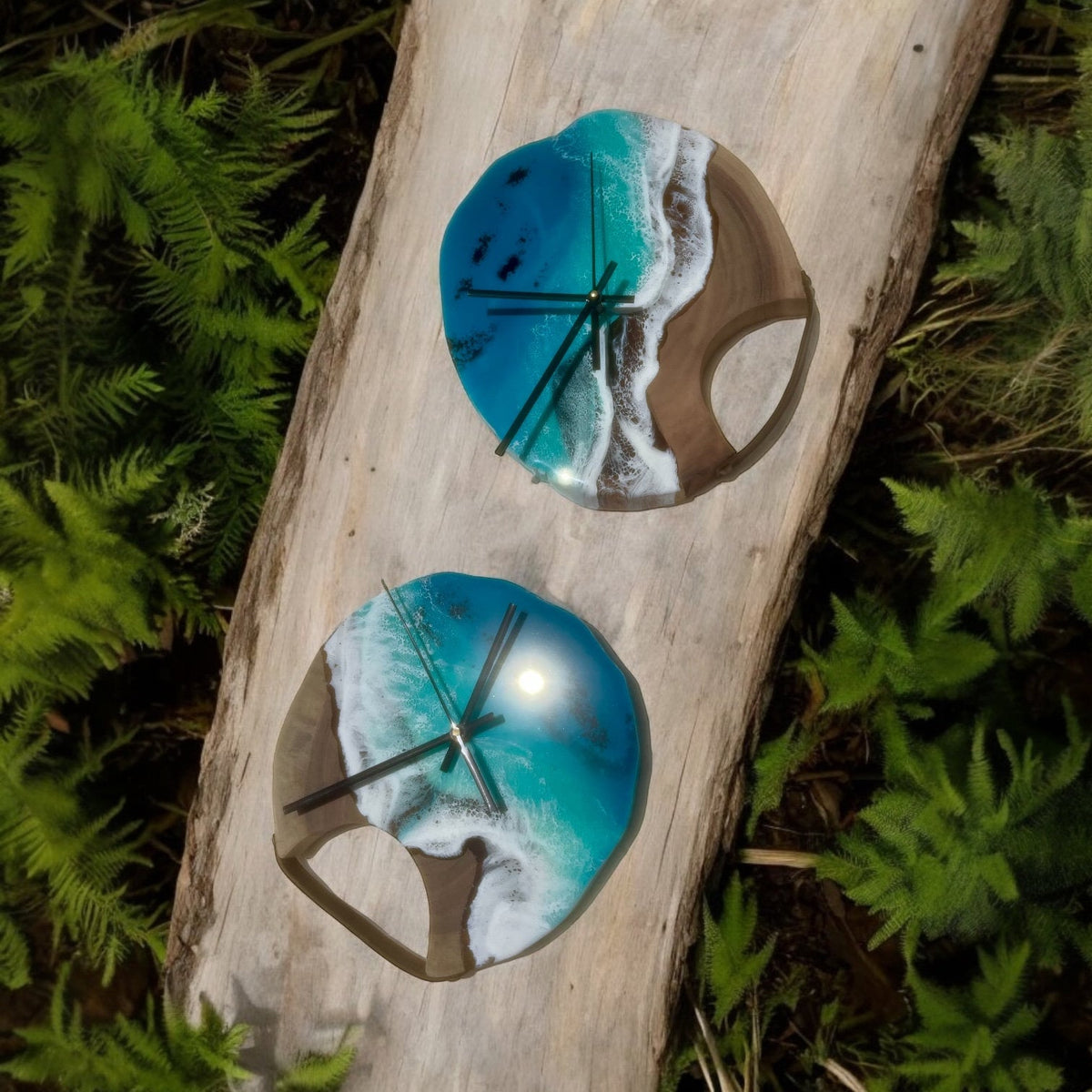 Acacia Wood Wall Clock: Resin Ocean Wave Decor (30-35cm)