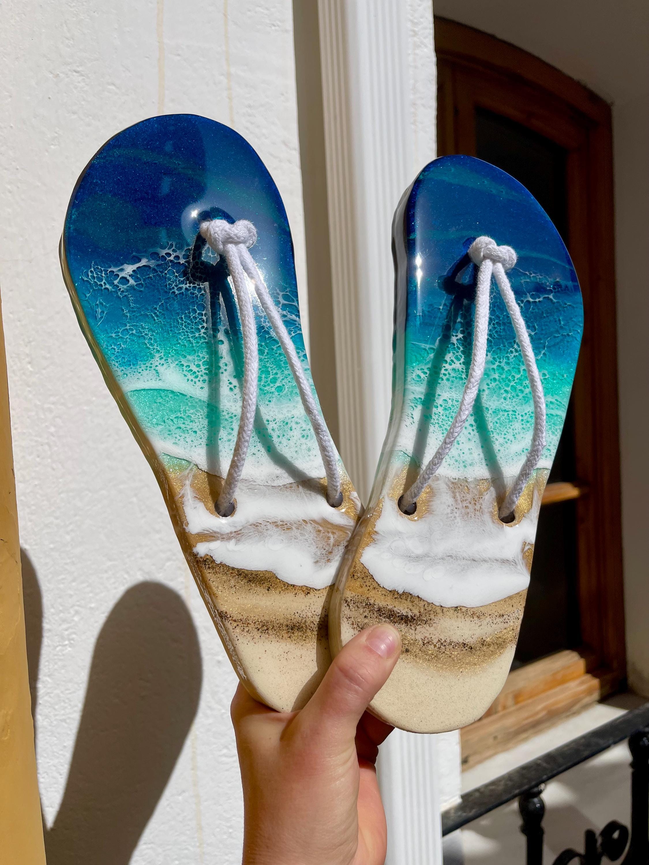 Handmade Resin Flip Flop Wall Decor: Coastal Beach Art with Starfish