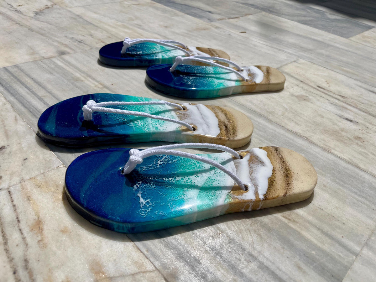 Handmade Resin Flip Flop Wall Decor: Coastal Beach Art with Starfish