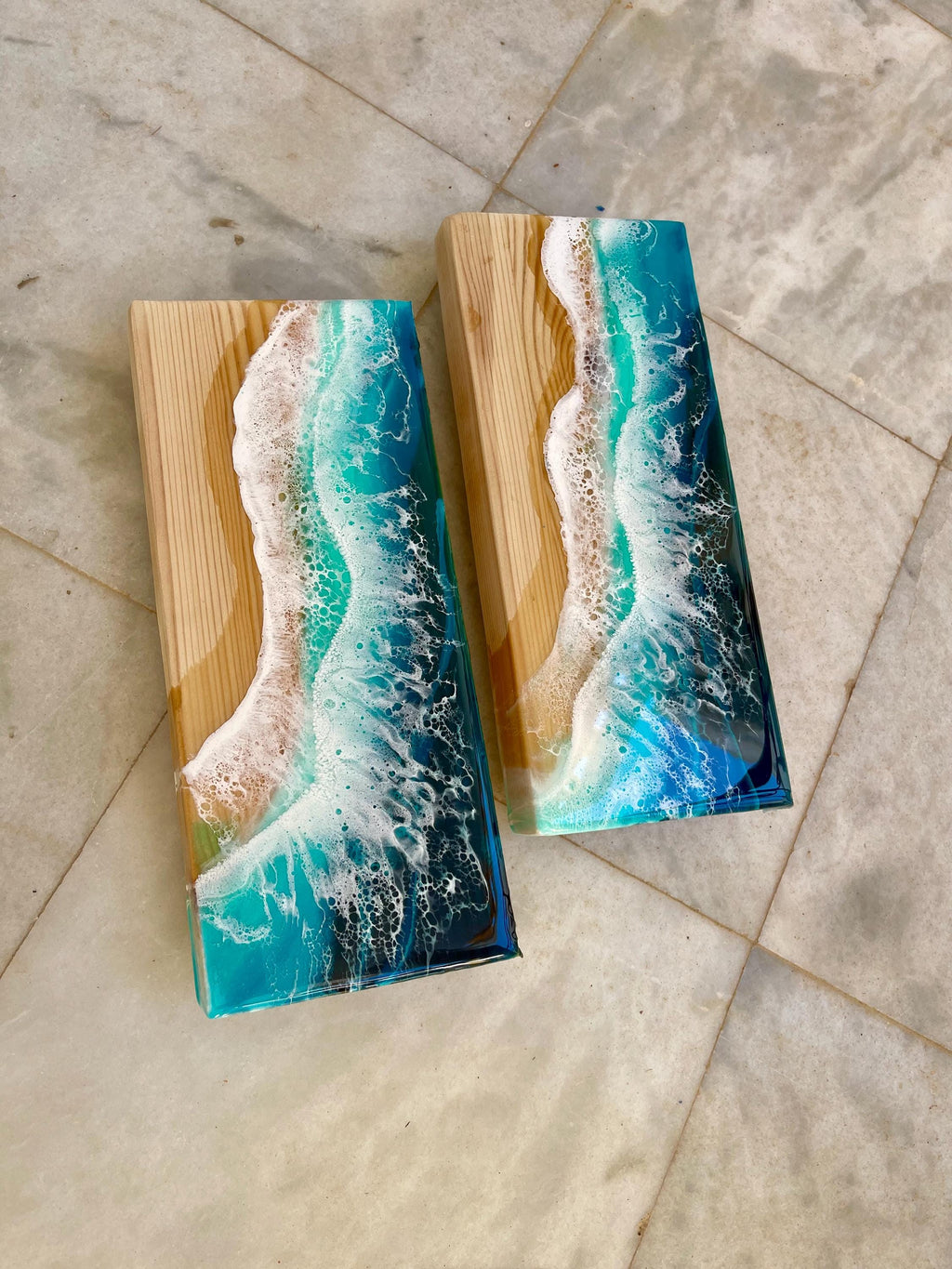 30cm Resin Ocean Floating Shelf | Mini Coastal Wall Shelf | Handmade Beach House Decor | Functional Resin Art | Handmade in Spain